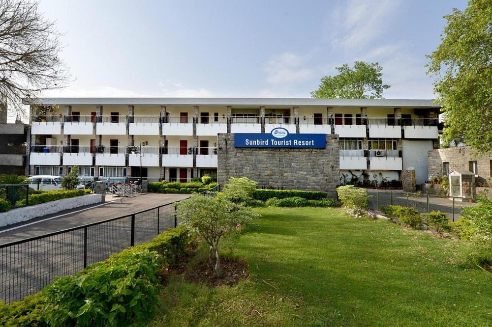 פארידבד Sunbird Tourist Resort מראה חיצוני תמונה